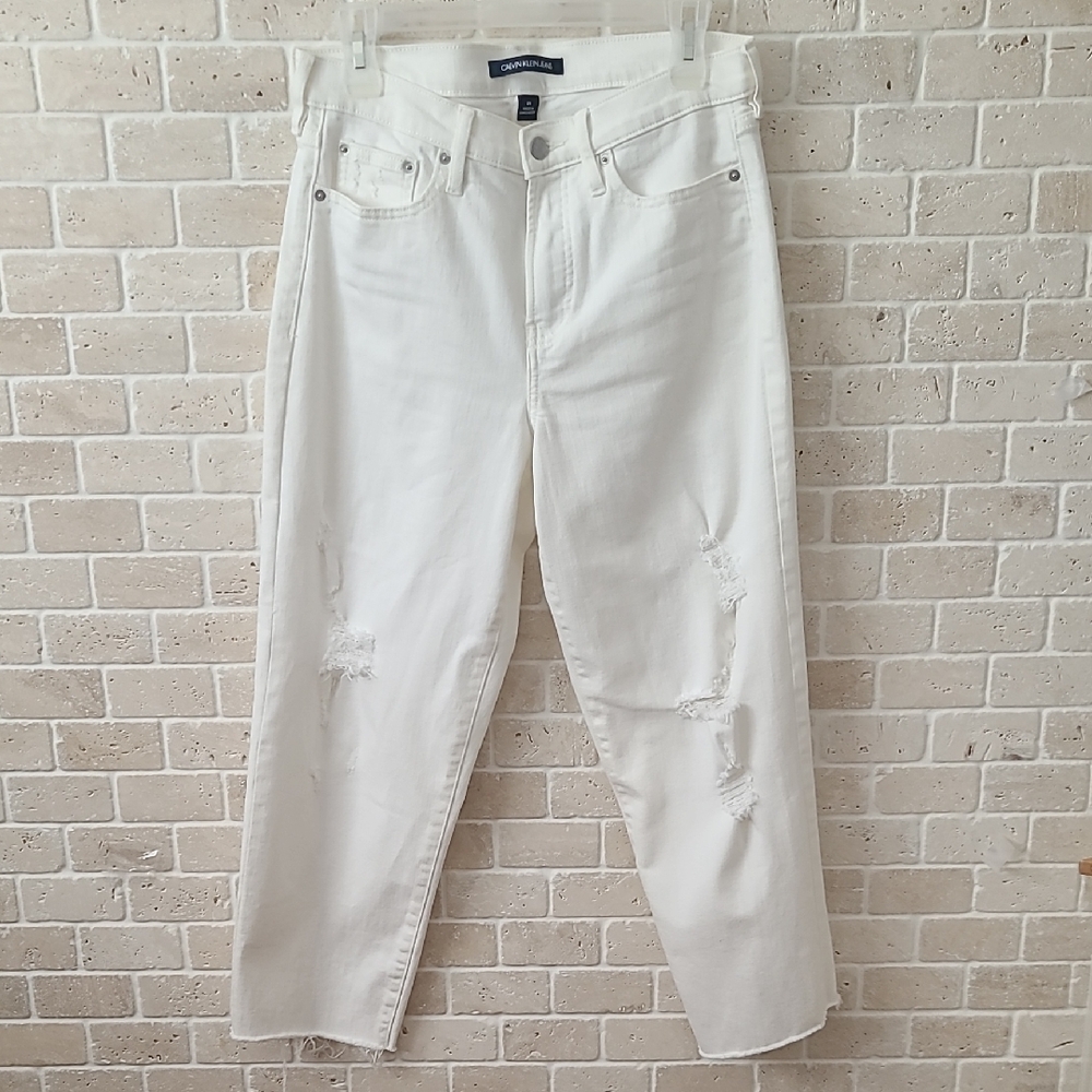 Calvin Klein Women's White Ripped Cropped Jeans (Sz 29)